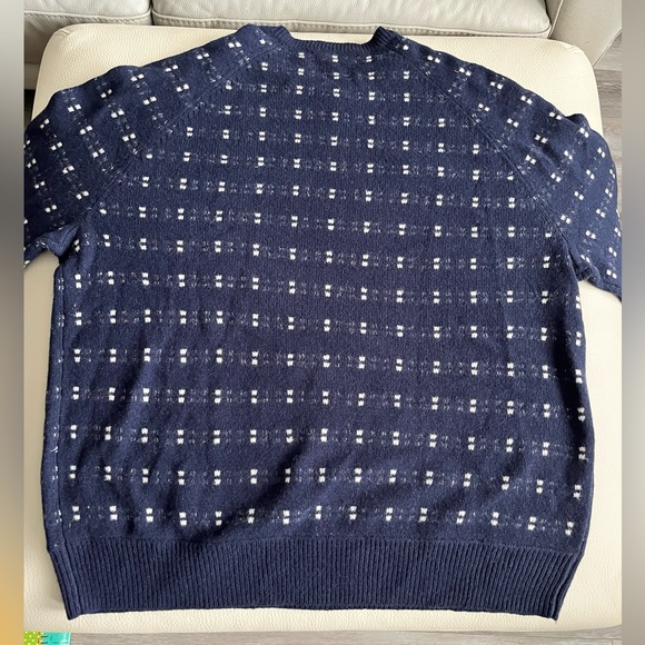 NWOT - J Crew Men’s 100% Lambswool Sweater - Size XL - Picture 4 of 5